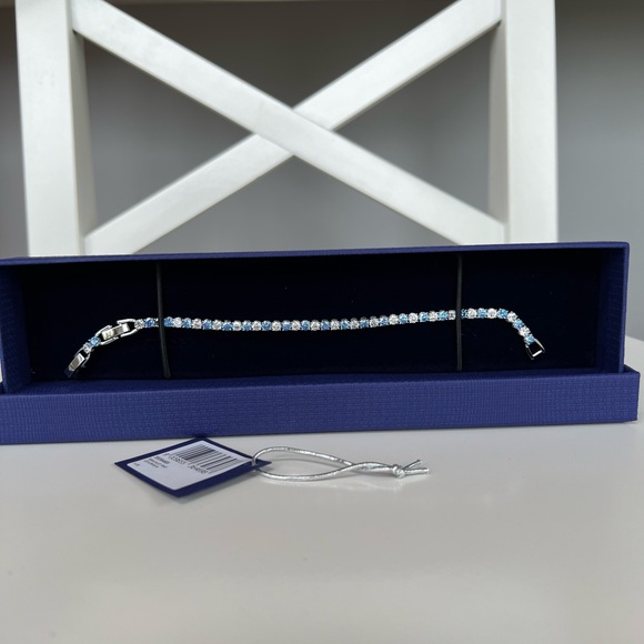 Swarovski Special Edition 125th Anniversary Light Blue Tennis Deluxe Brand New - Picture 4 of 7